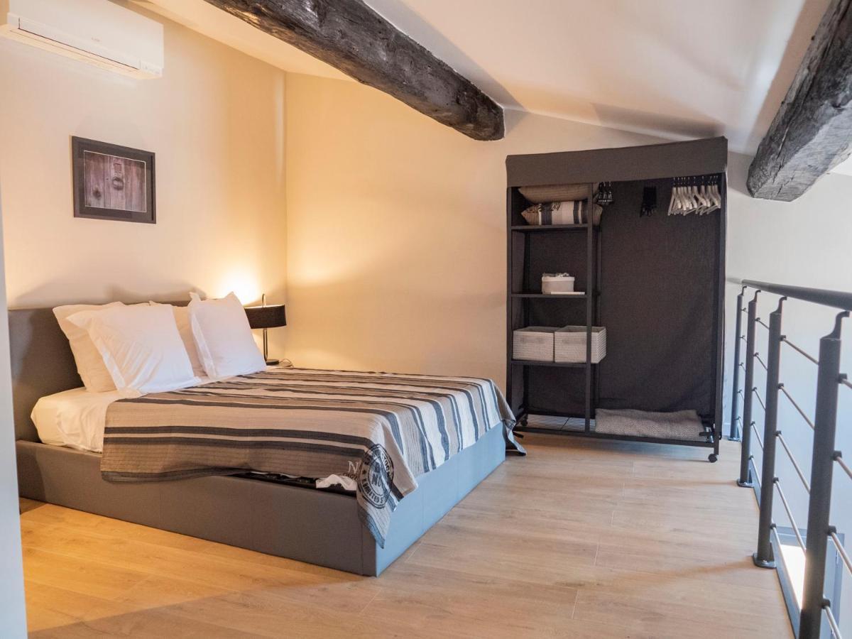 Cozy Nest In The Center Of Isle Sur La Sorgue For 4 People Lejlighed LʼIsle-sur-la-Sorgue Eksteriør billede